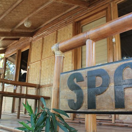 Cashew Grove Beach Resort บูซวงกา ภายนอก รูปภาพ