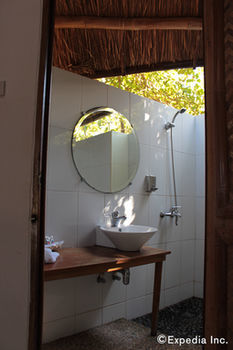 Cashew Grove Beach Resort บูซวงกา ภายนอก รูปภาพ